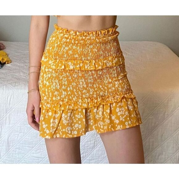 SHEIN Yellow floral  Mini Skirt size S - Picture 1 of 3